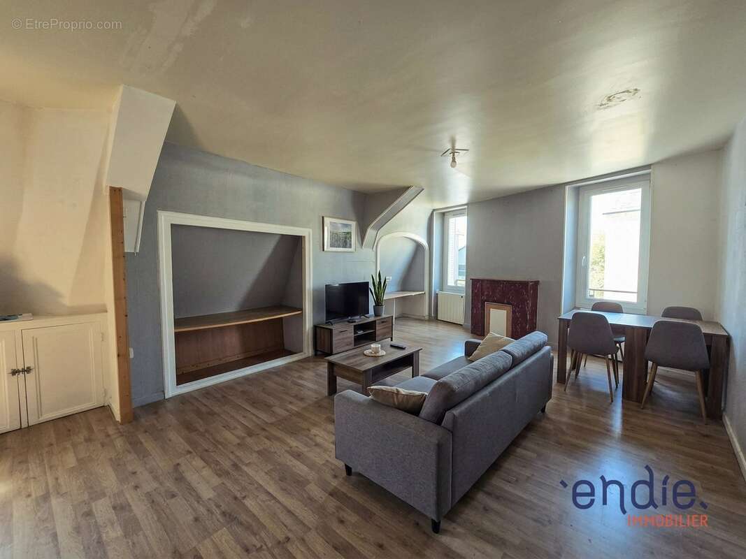 Ensemble immobilier de 3 logements  Rentabilité attractive d'environ 11 %  Saint-Pierre-le-Moûtier - photo 5