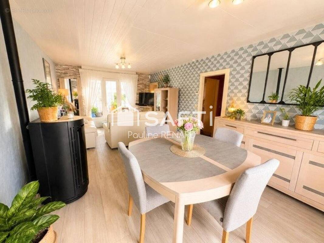 Photo 1 - Maison à ROEULX