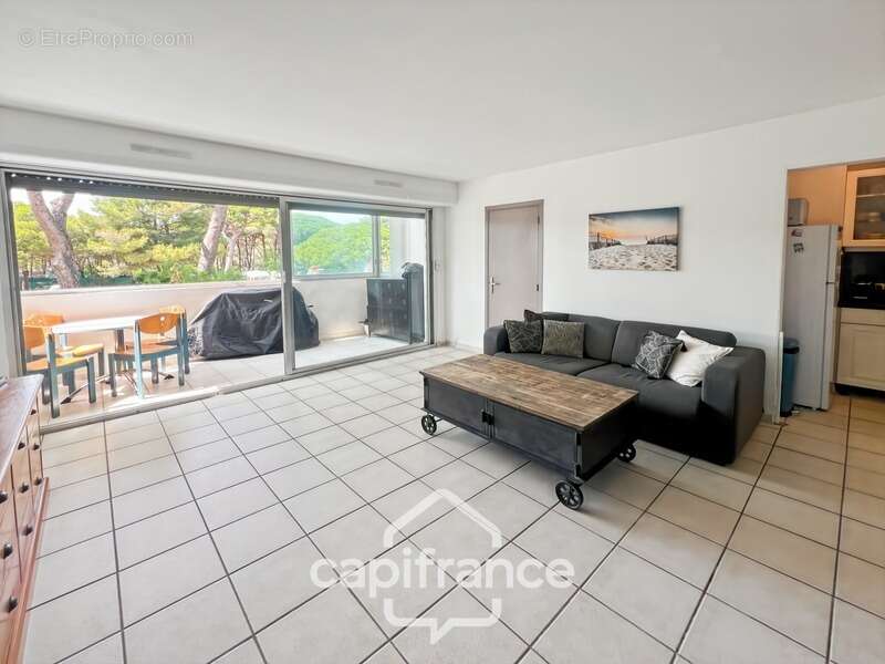 Appartement à HYERES