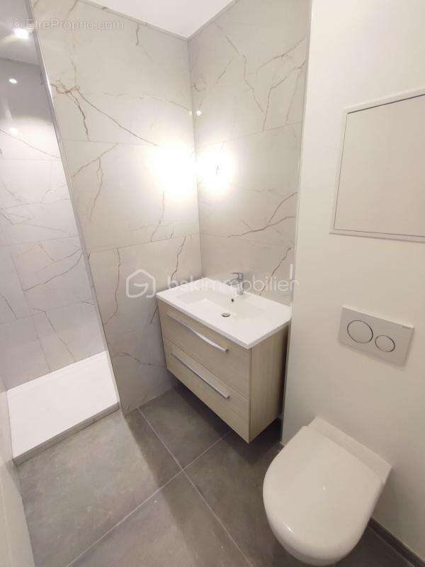 Appartement à PARAY-VIEILLE-POSTE