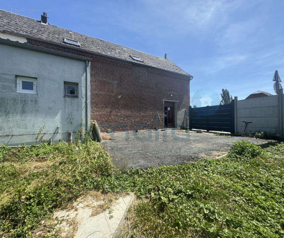 Maison 111 m² à Becquigny  - photo 10