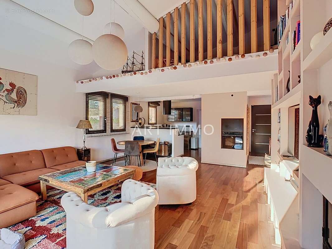 Maison à L&#039;ISLE-SUR-LA-SORGUE