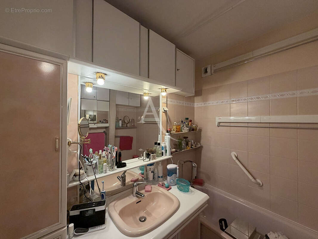Appartement à LE BOURGET