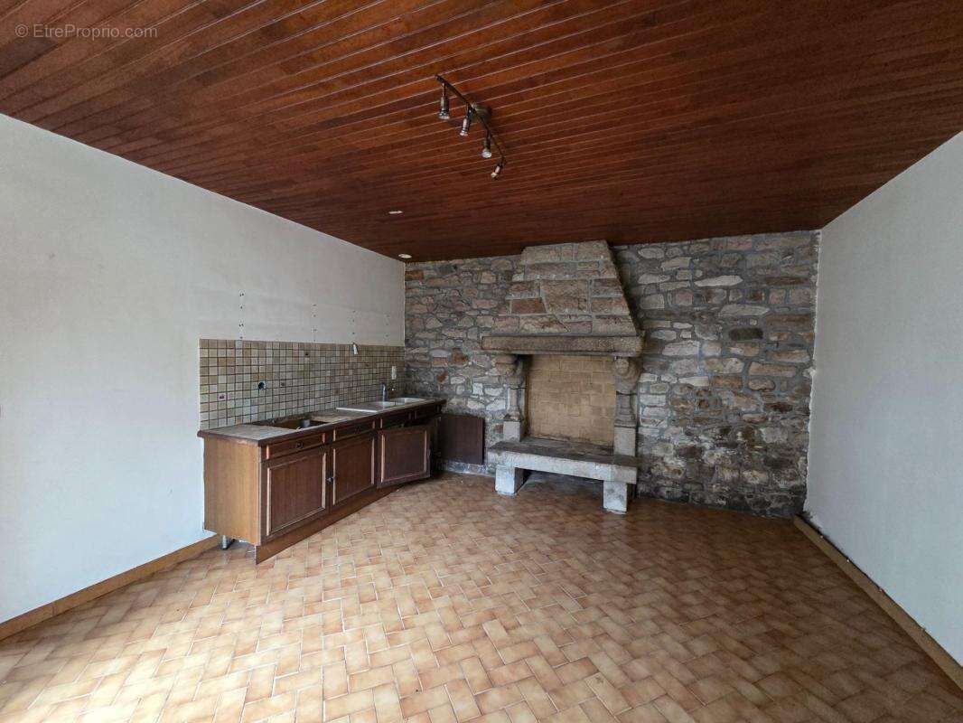 Maison à LOUARGAT
