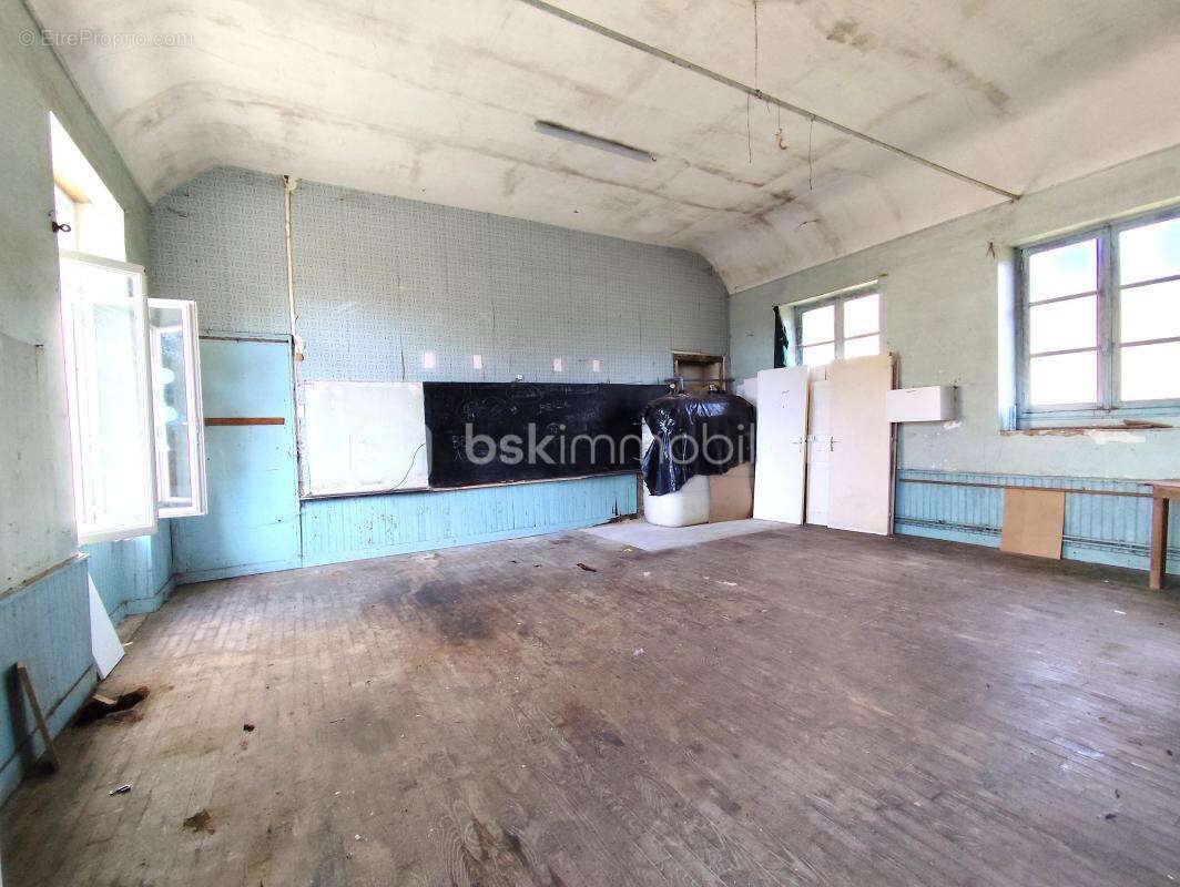 Maison à SAINT-ELLIER-DU-MAINE