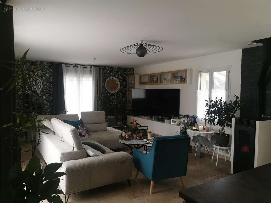 Maison 123 m² à Escragnolles  - photo 3