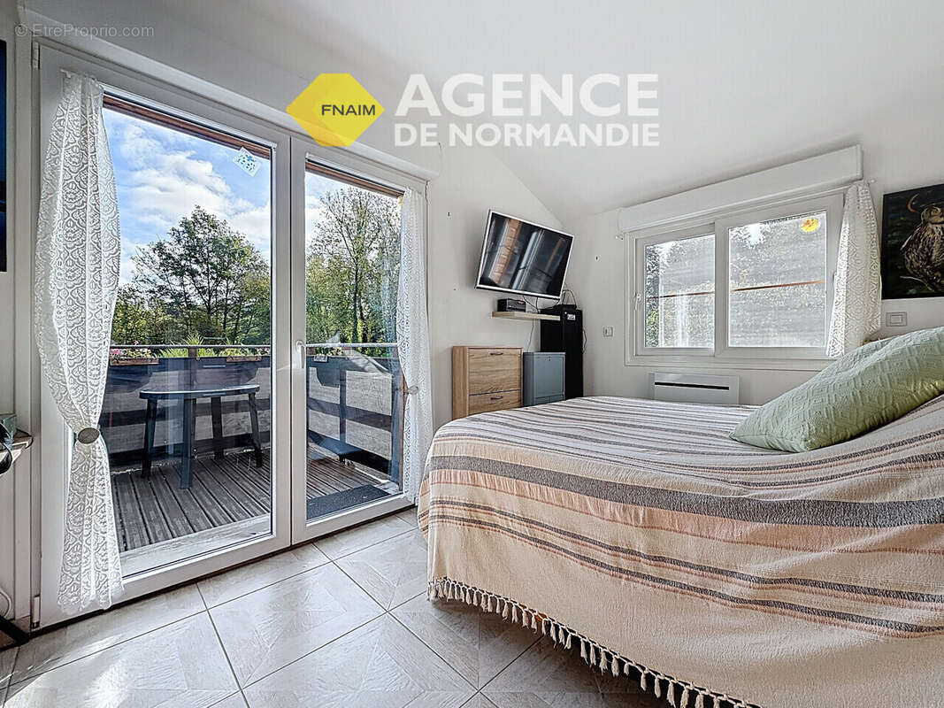 Maison à MONTREUIL-L&#039;ARGILLE