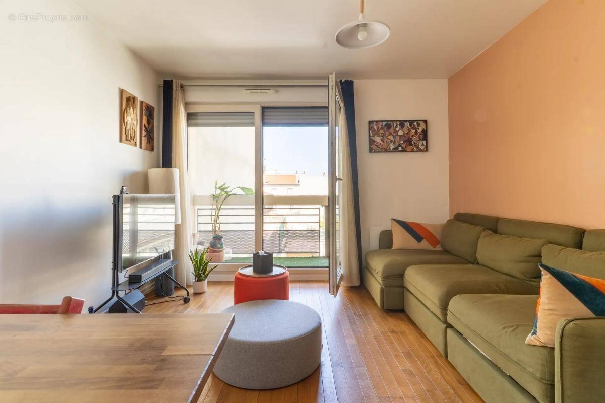 Appartement à MONTROUGE