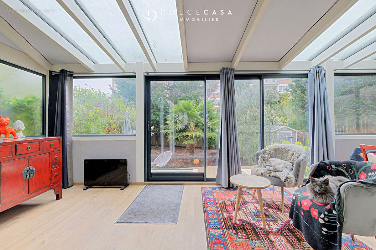 Maison à LE PERREUX-SUR-MARNE