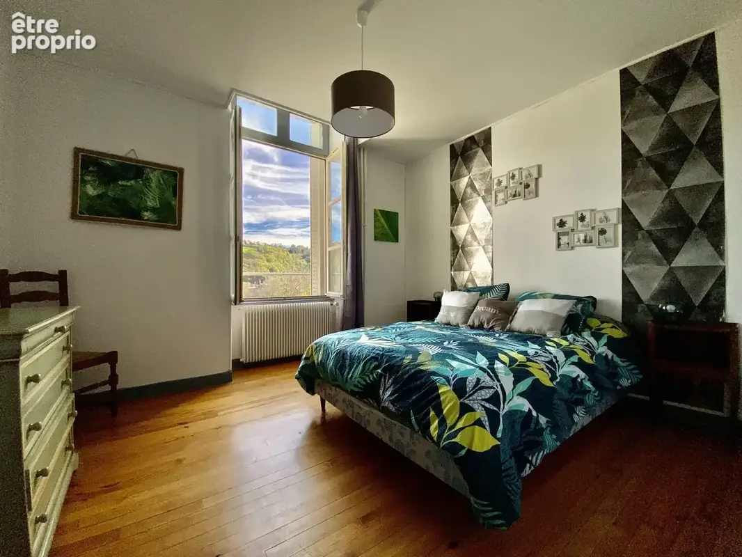 Appartement 1 021 m² à vendre à Pontaumur (63380) - photo 6