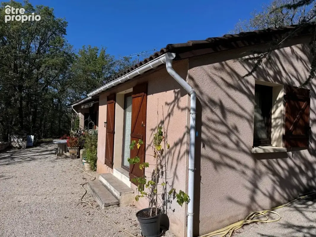 Maison de plain-pied sur 1 ha de terrain - photo 8