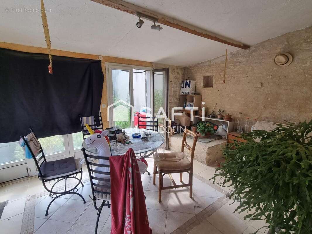 Maison 116 m² à Les Touches-De-Perigny  - photo 2