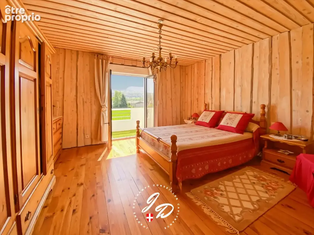 Appartement familial 5 pièces de 115 m² avec esprit maison au cœur d'Albens - photo 9
