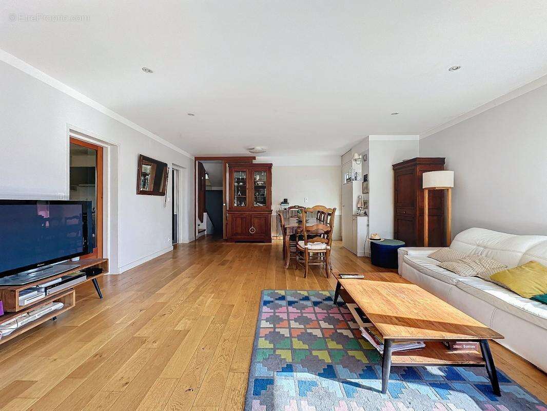 Maison à LUC-LA-PRIMAUBE