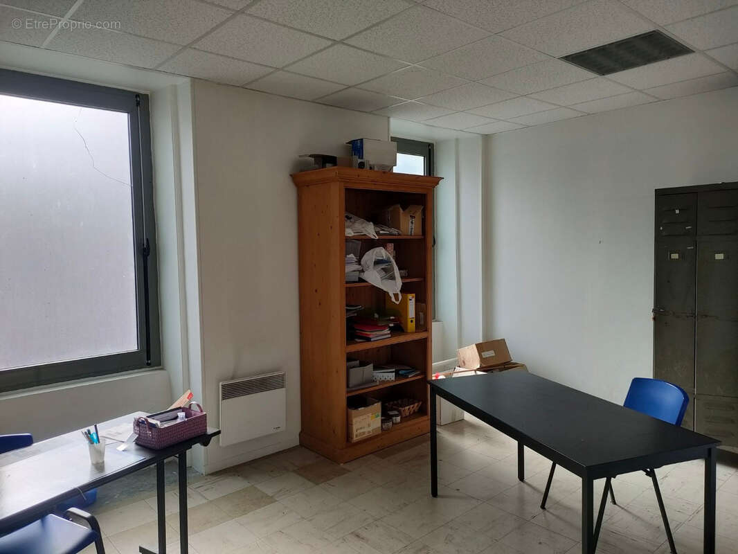 Commerce à SAINT-JUNIEN