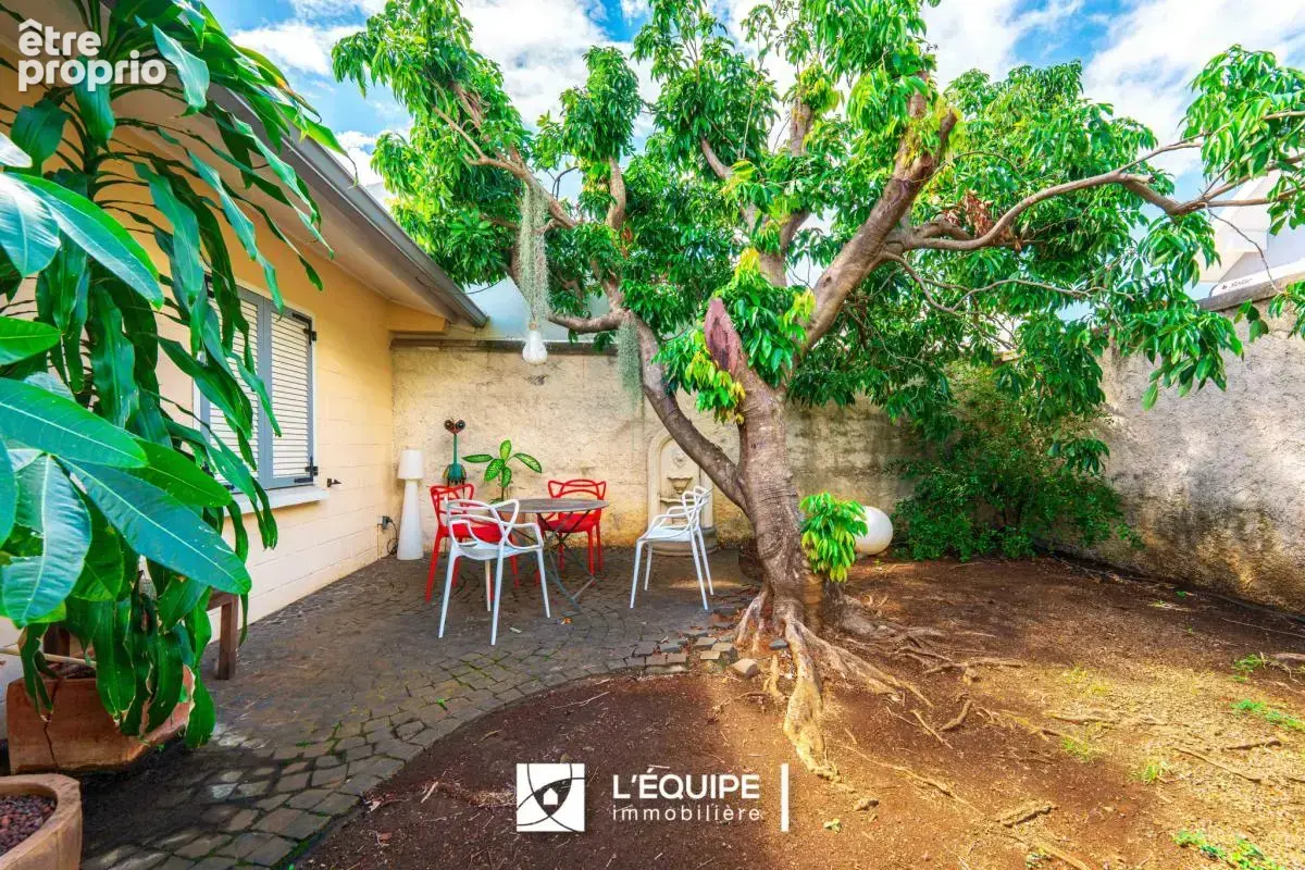 Maison 5 pièces 132 m² à vendre à Sainte-Marie (97438) - photo 9