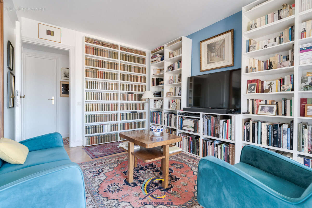 Appartement à MARSEILLE-6E