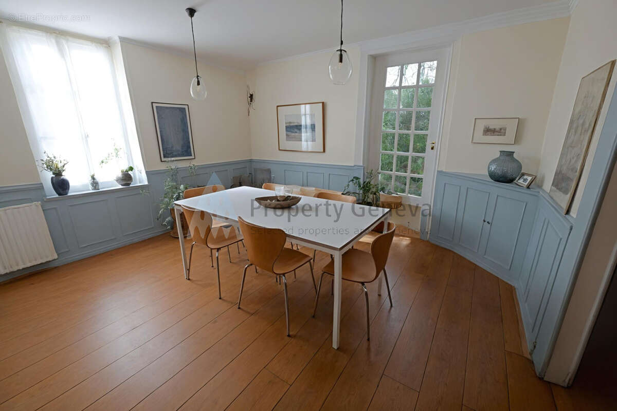 Maison à FERNEY-VOLTAIRE