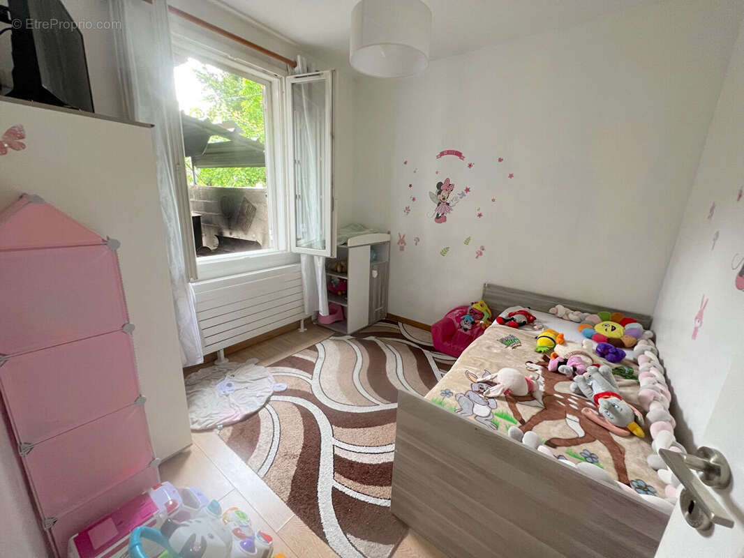 Maison à CHILLY-MAZARIN