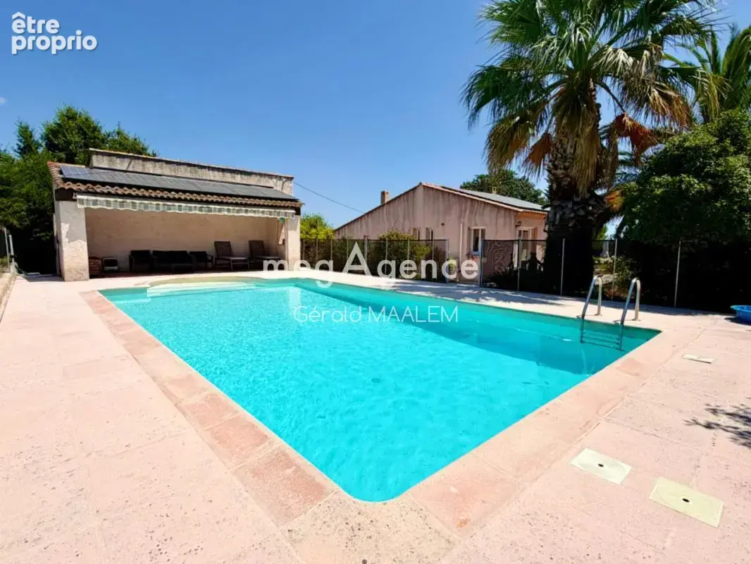 Maison de 140m² avec garage et piscine à Roquebrune-sur-Argens - photo 2