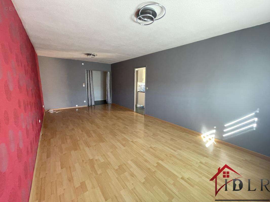 Appartement T4 avec terrasse couverte - photo 1