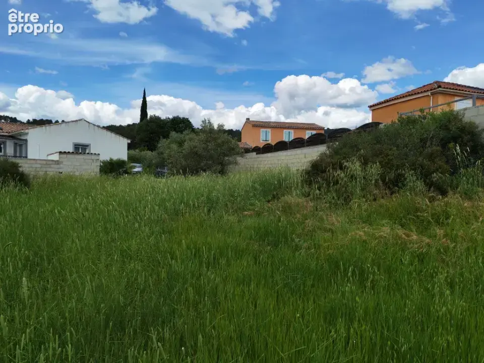 Terrain 750 m² à Le Cannet-Des-Maures  - photo 2