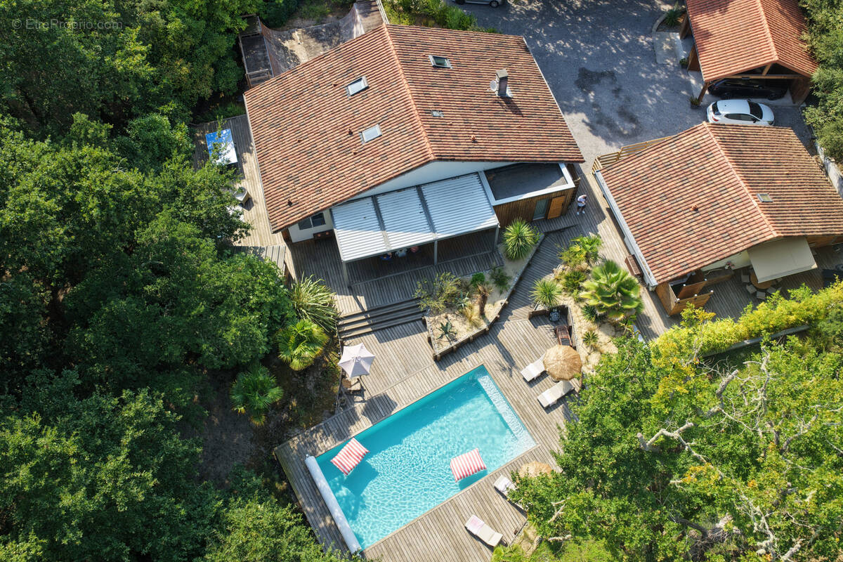 Maison à MOLIETS-ET-MAA