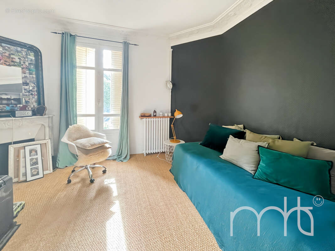 Appartement à BOIS-COLOMBES