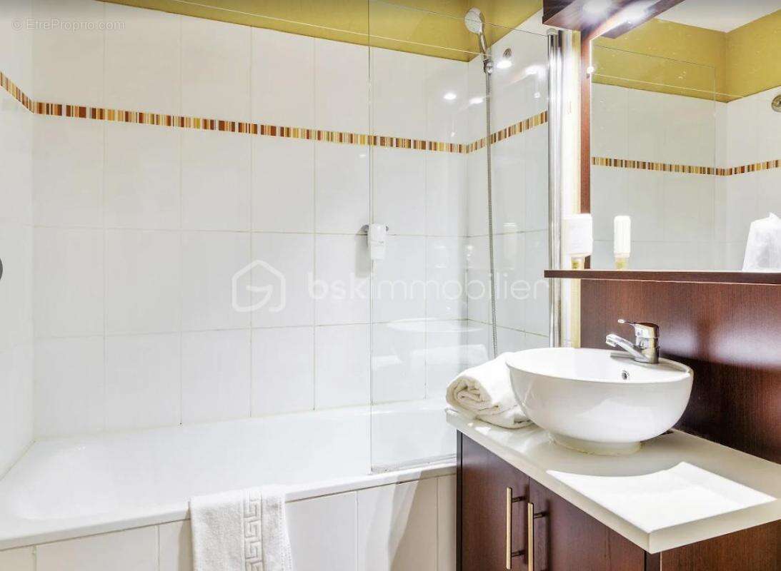 Appartement à SIX-FOURS-LES-PLAGES