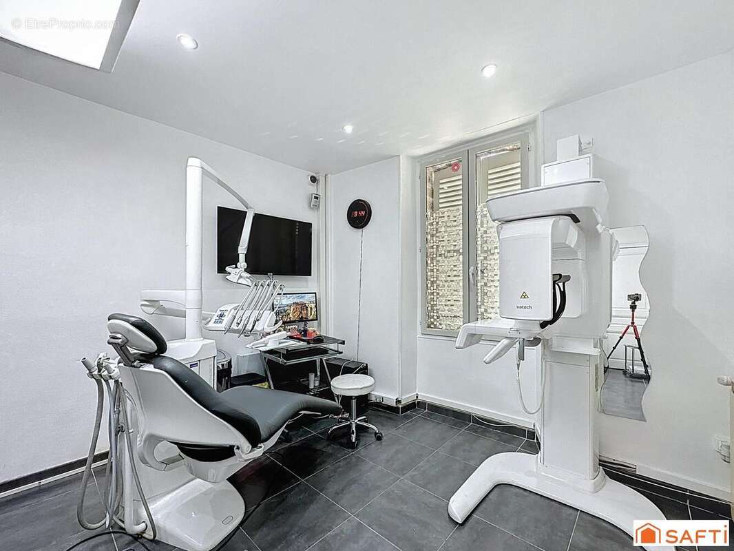 Photo 8 - Commerce à PONT-SUR-YONNE