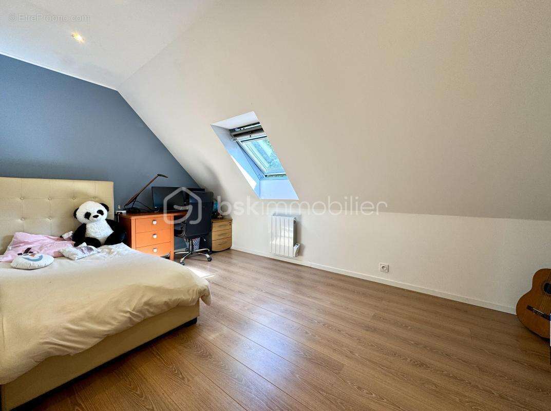 Maison à CHAUCONIN-NEUFMONTIERS