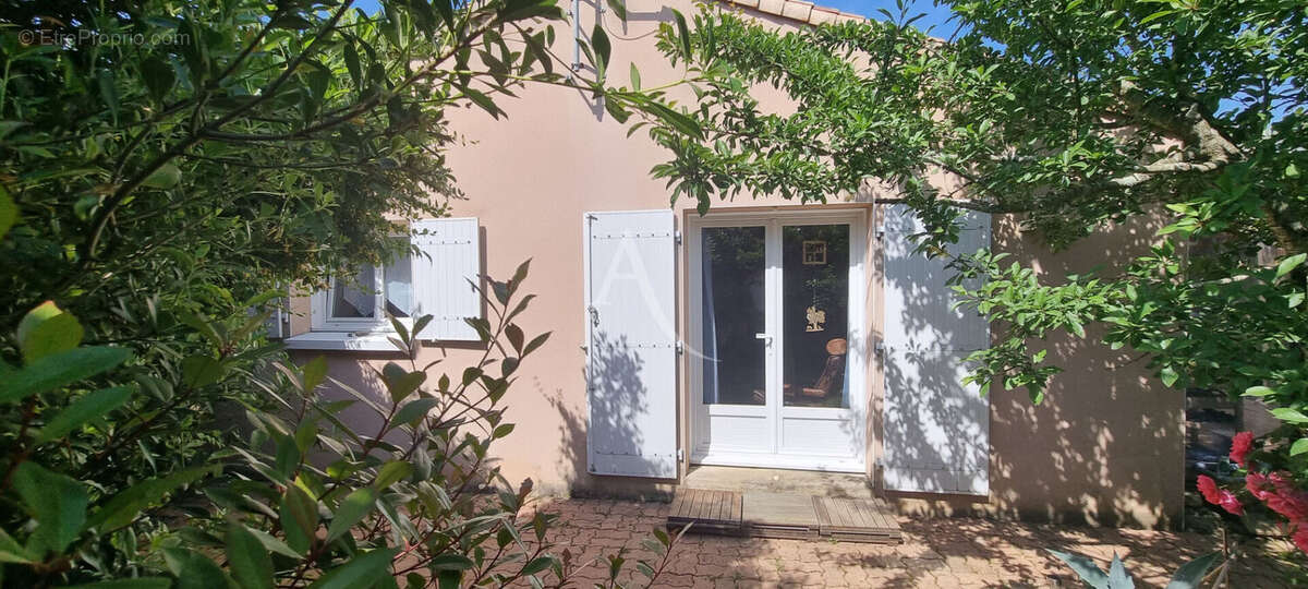 Maison à SAINT-REVEREND