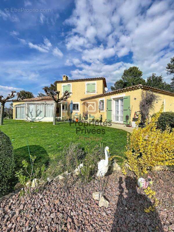 Maison à SAINT-MAXIMIN-LA-SAINTE-BAUME