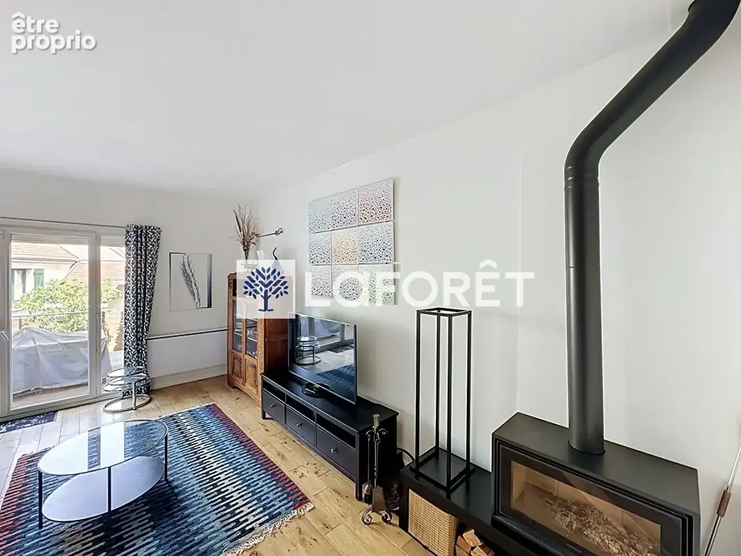 Rare sur le secteur : maison lumineuse avec jardin, terrasse et double parking à Saint-Nom-la-Bretèche - photo 5