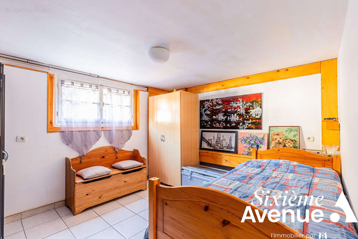 Maison à SAVIGNY-SUR-ORGE