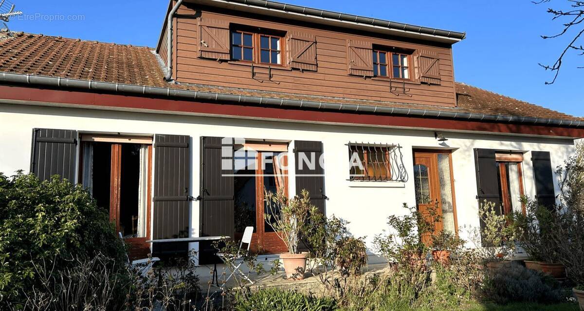 Maison à SAINT-MARTIN-DE-BOSCHERVILLE