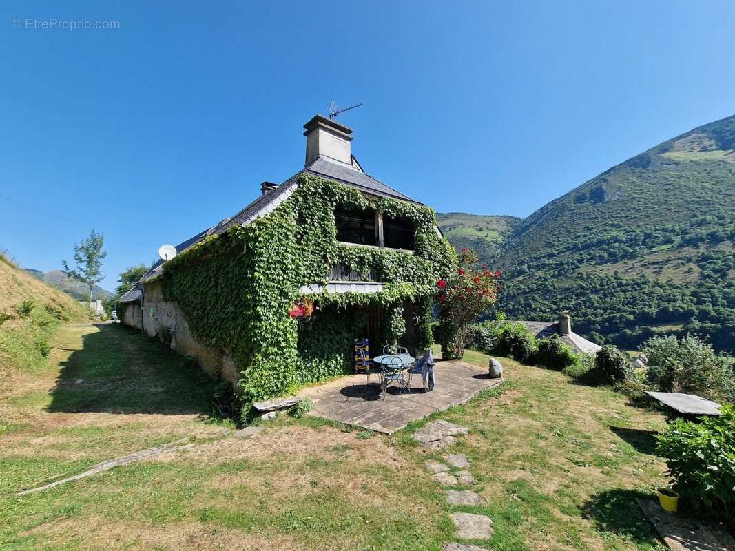 Maison à CAMPAN