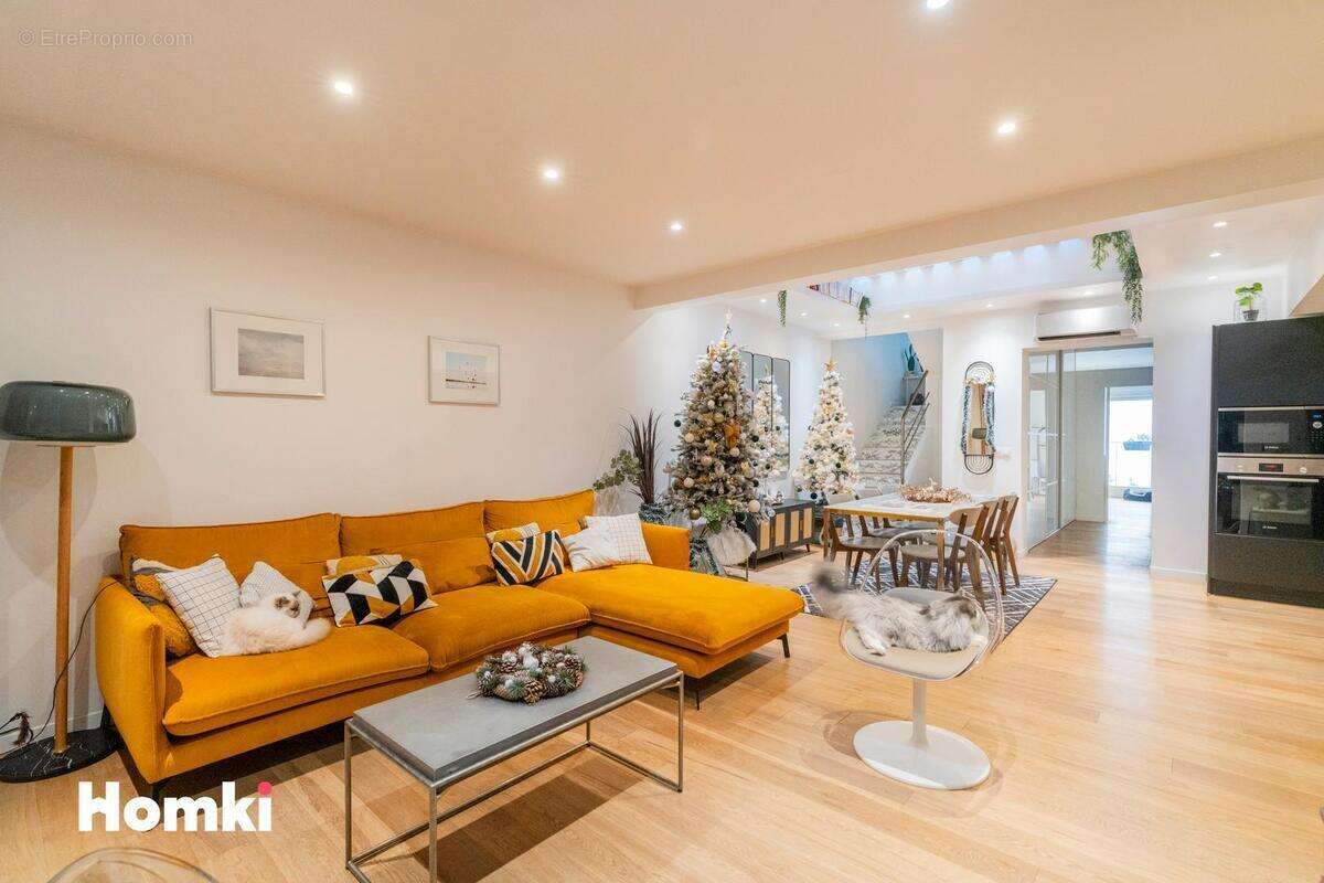 Appartement à MARSEILLE-7E