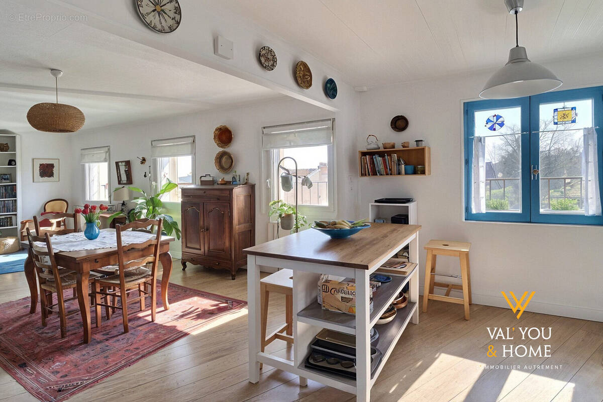 Appartement à SAINT-GENIS-LAVAL