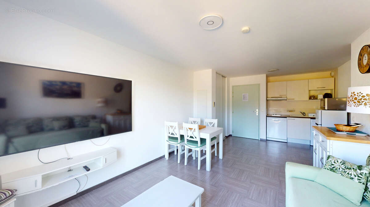 Appartement à GREOUX-LES-BAINS