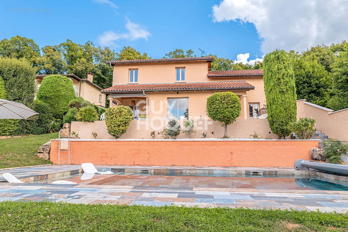 Maison à SAINTE-FOY-LES-LYON
