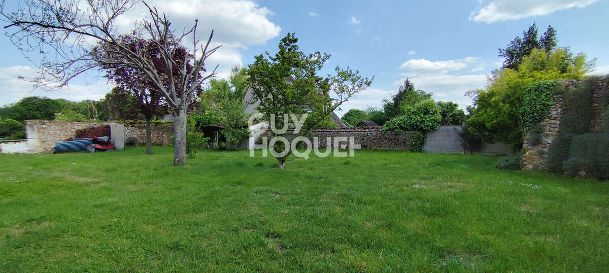 Maison à CRECY-COUVE