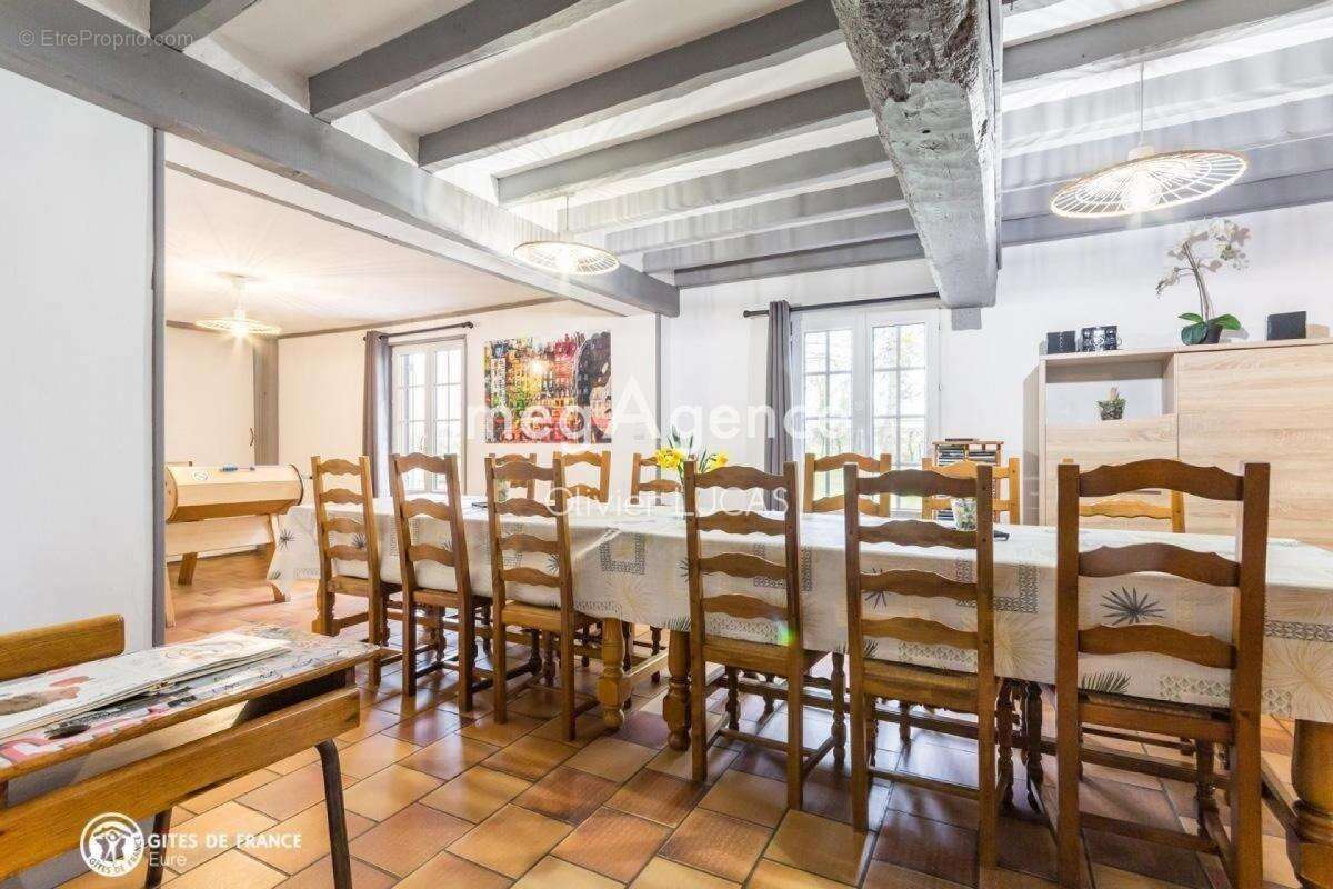 Maison à SAINT-ETIENNE-L&#039;ALLIER