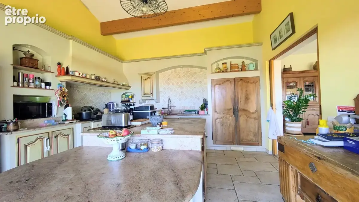 Villa 350 m² avec piscine et vue dégagée sur - photo 11