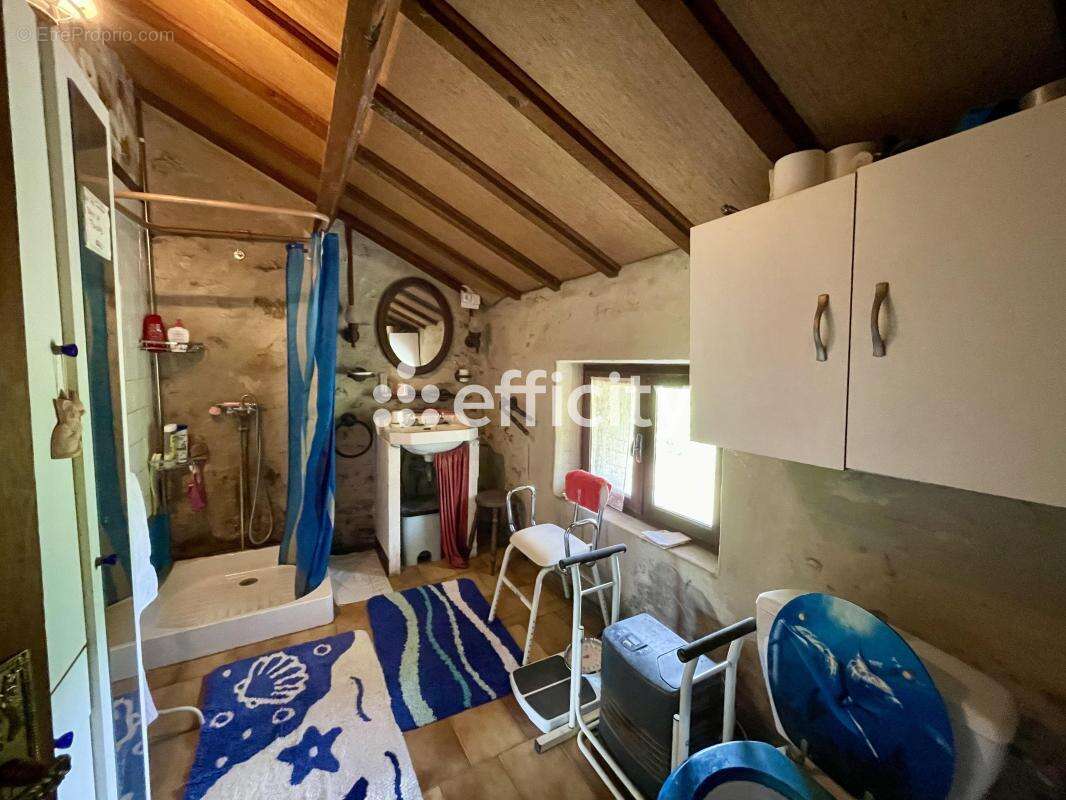 Maison 138 m² à Milhars  - photo 12