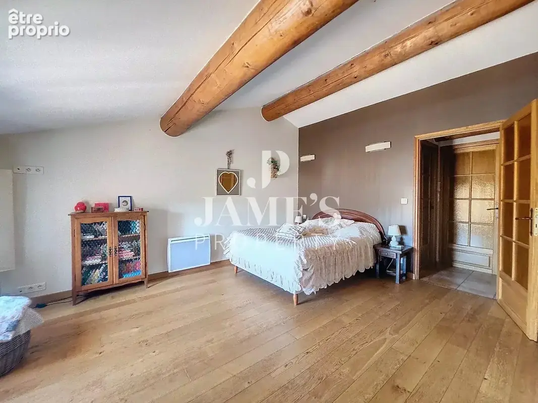 Maison 6 pièces 200 m² à vendre à Eyragues (13630) - photo 8