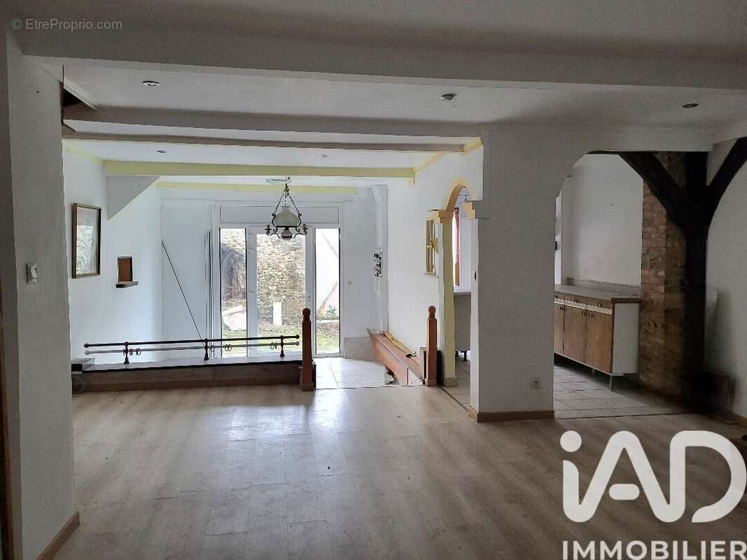 Photo 3 - Maison à MONTEREAU-FAULT-YONNE