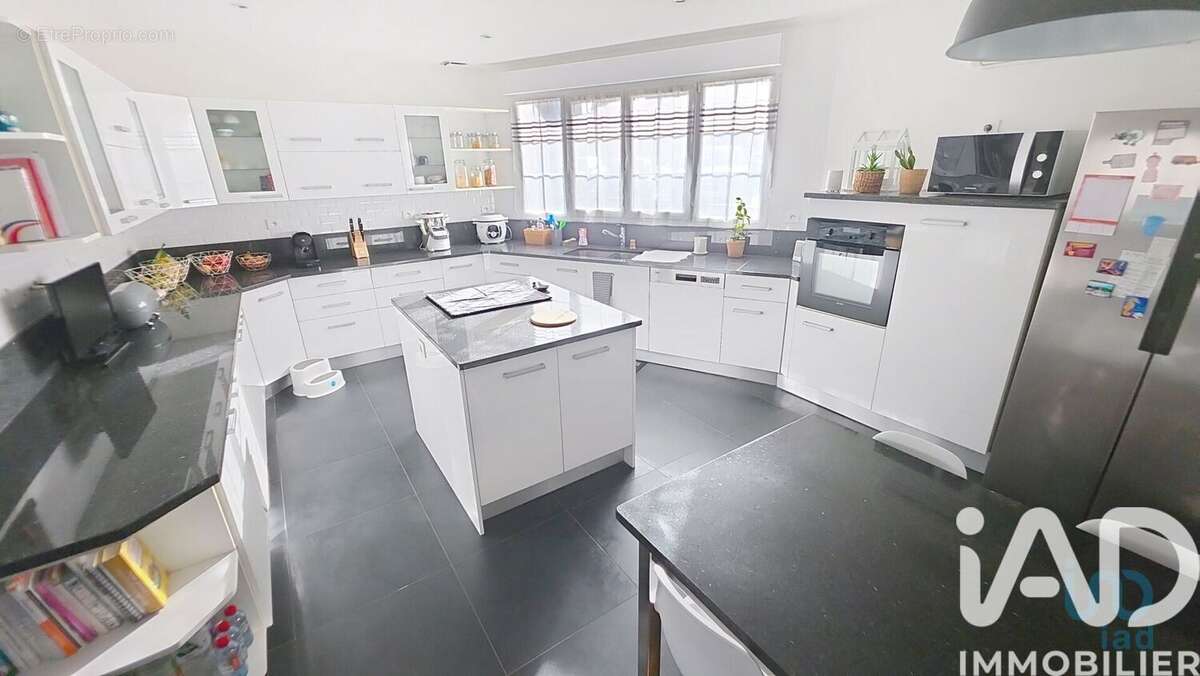 Photo 6 - Maison à ROMILLY-SUR-SEINE