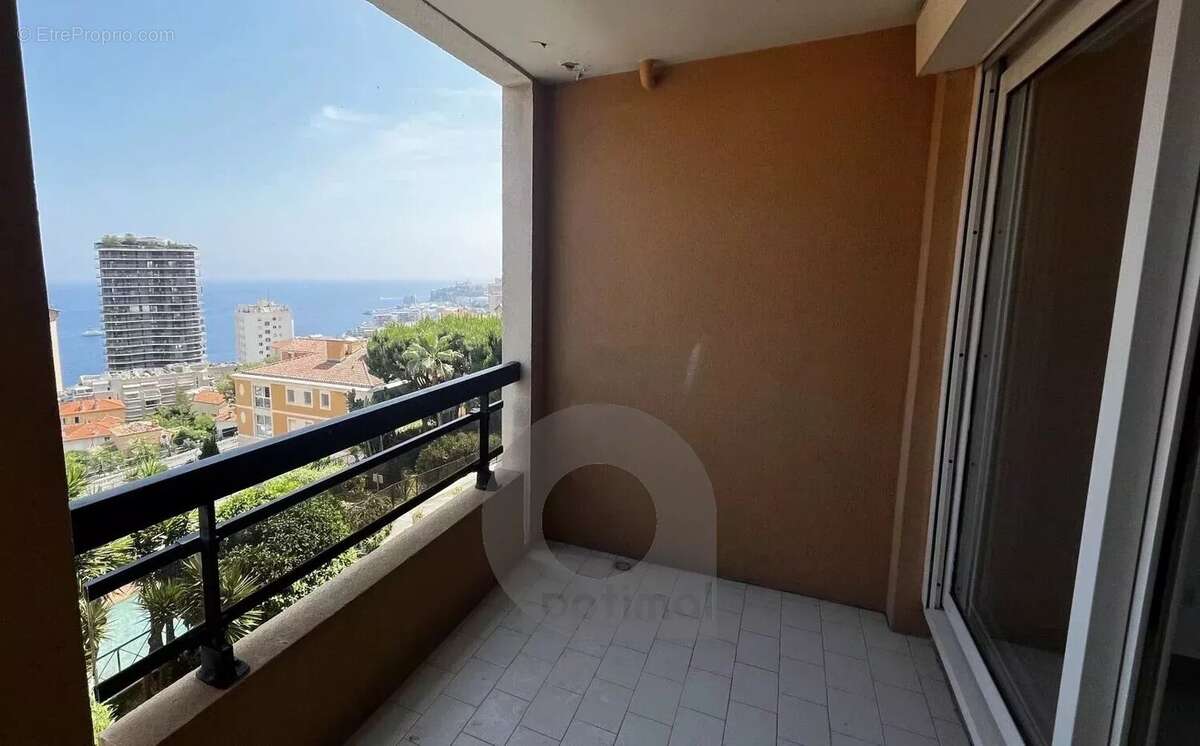 Appartement à BEAUSOLEIL