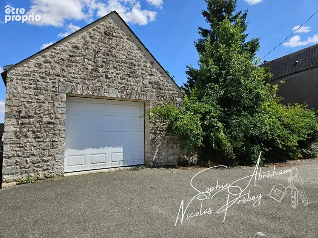 Maison en pierres avec jardin et double garage, proche centre-ville - photo 3